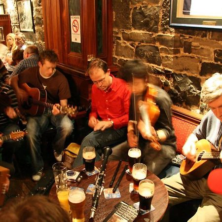 Sliabh Liag Inn Carrick  Extérieur photo