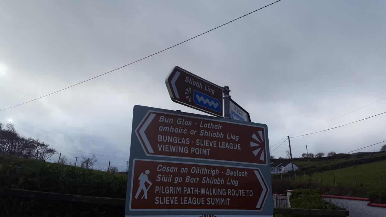 Sliabh Liag Inn Carrick  Extérieur photo