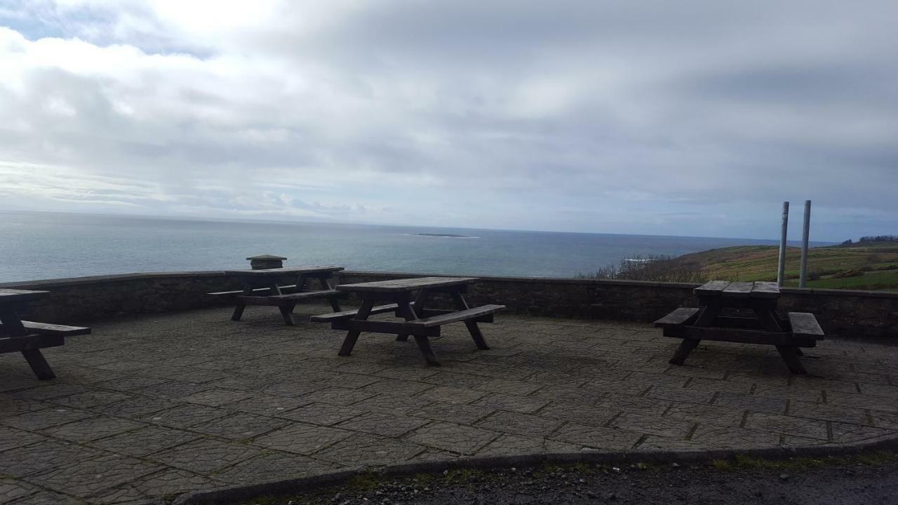 Sliabh Liag Inn Carrick  Extérieur photo